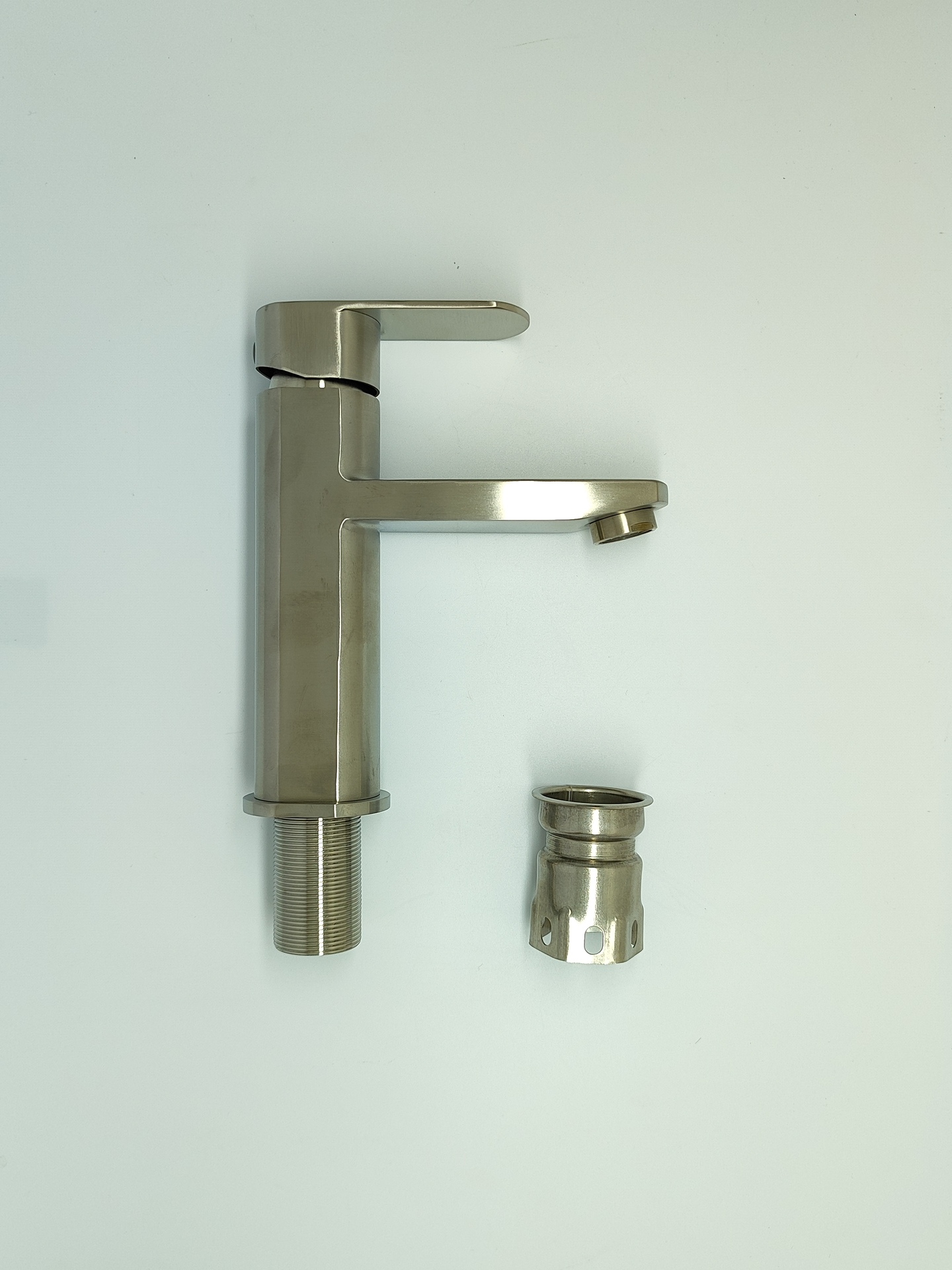 product-media-img