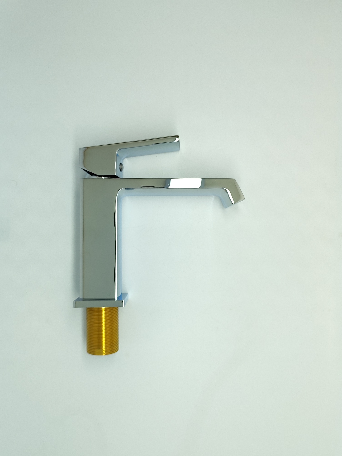 product-media-img