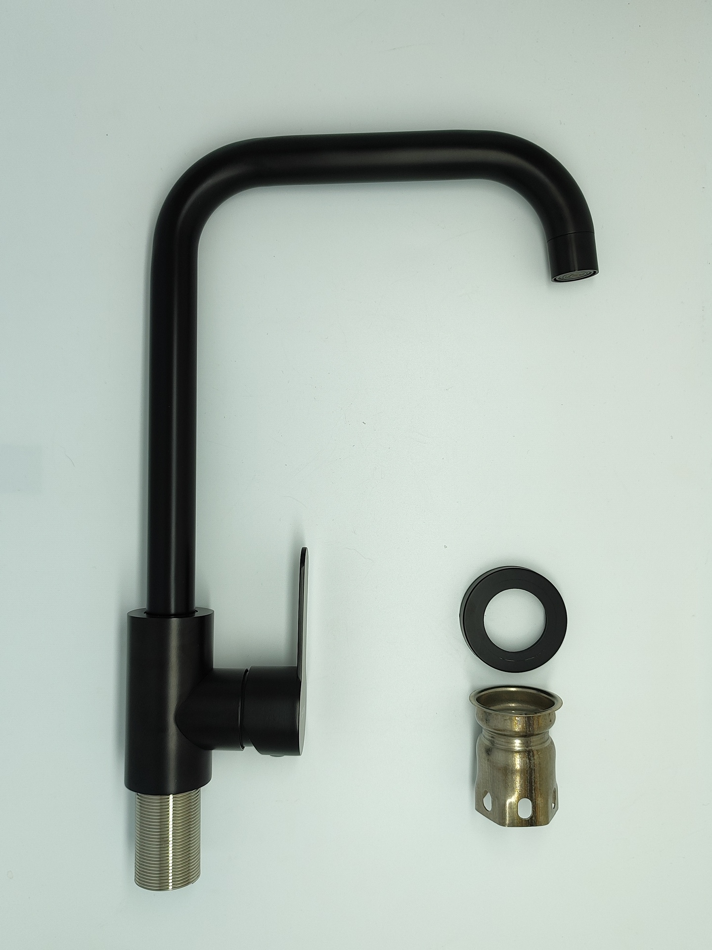 product-media-img